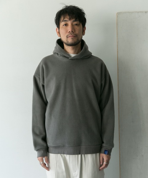 URBAN RESEARCH DOORS（アーバンリサーチドアーズ）の「ダブルフェイスフリースフーディー（パーカー・メンズ・オフホワイト/チャコールグレー・38/40）」の6枚目の写真