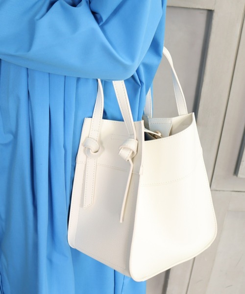 moment+（モーメントプラス）の「フェイクレザー 2WAYノットハンドルショルダーバッグ（ショルダーバッグ・レディース・ブラック/アイボリー/モカ/キャメル/ピンクベージュ・FREE）」の10枚目の写真