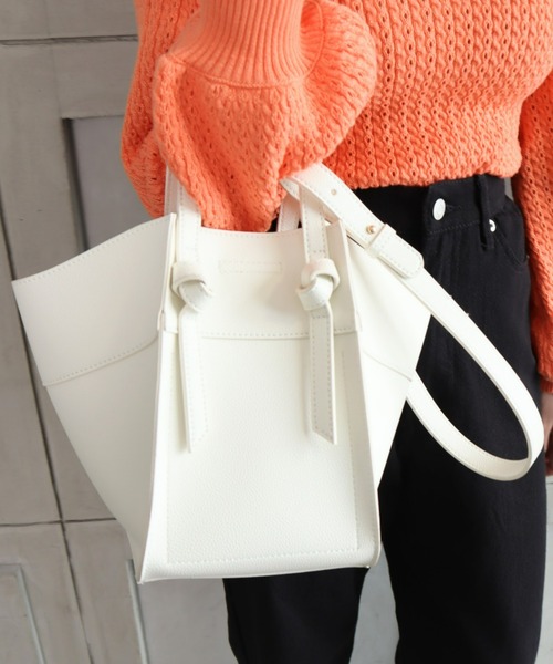 moment+（モーメントプラス）の「フェイクレザー 2WAYノットハンドルショルダーバッグ（ショルダーバッグ・レディース・ブラック/アイボリー/モカ/キャメル/ピンクベージュ・FREE）」の16枚目の写真