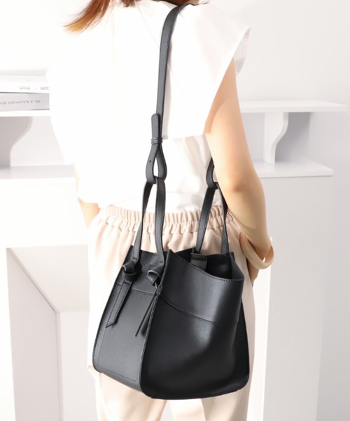 moment+（モーメントプラス）の「フェイクレザー 2WAYノットハンドルショルダーバッグ（ショルダーバッグ・レディース・ブラック/アイボリー/モカ/キャメル/ピンクベージュ・FREE）」の18枚目の写真