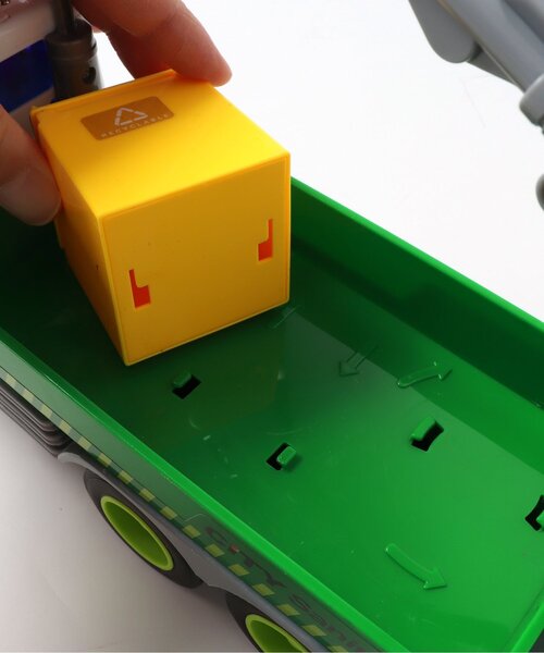 セール】【F.O.TOYBOX】 クレーン車(四つのボタン・ライト音楽付き