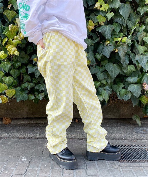 Candy Stripper(キャンディストリッパー)の「CHECKERED EASY パンツ(その他パンツ・レディース・オレンジ/ブラック/ライトグリーン・2)」の5枚目の写真