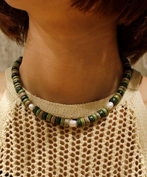CONTROL FREAK / CTFK（コントロールフリーク）の「CONTROL FREAK(コントロールフリーク)ココビーズネックレス（ネックレス・レディース・グリーン/ブラウン・FREE）」の2枚目の写真