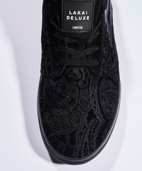 DELUXE(デラックス)の「DELUXE LAKAI GRIFFIN/デラックスxラカイ コラボスニーカー(スニーカー・メンズ・ブラック・25/26/27/28)」の2枚目の写真