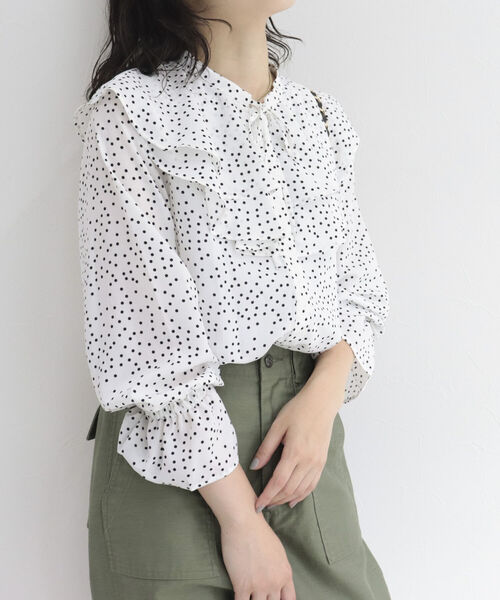 fredy emue（フレディエミュ）の「ドットラッフルカラーブラウス（シャツ/ブラウス・レディース・ホワイト系その他5/ブラック系その他4/ブラック系その他3/ホワイト系その他4・38/36）」の16枚目の写真