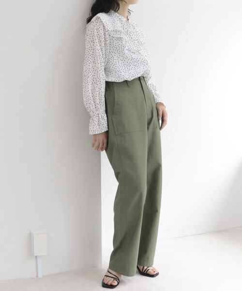 fredy emue（フレディエミュ）の「ドットラッフルカラーブラウス（シャツ/ブラウス・レディース・ホワイト系その他5/ブラック系その他4/ブラック系その他3/ホワイト系その他4・38/36）」の18枚目の写真