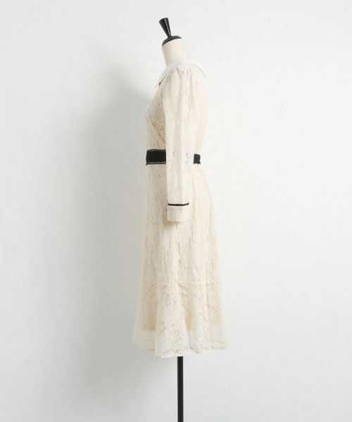 tocco closet(トッコ クローゼット)の「襟付き配色ラインレース×フラワーレースワンピース(ワンピース・レディース・ライトベージュ/グレイッシュブルー・M)」の19枚目の写真