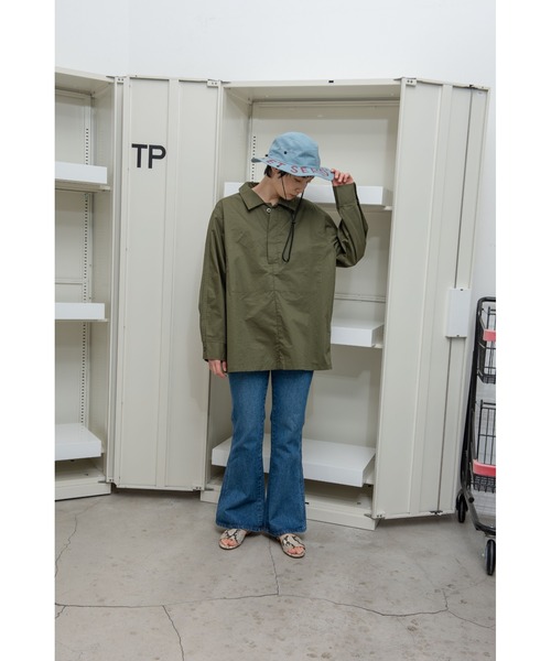 THEATRE PRODUCTS（シアタープロダクツ）の「ハイカウントコットンツイルプルオーバー（シャツ/ブラウス・レディース・ブラック/ベージュ/カーキ・FREE）」の13枚目の写真