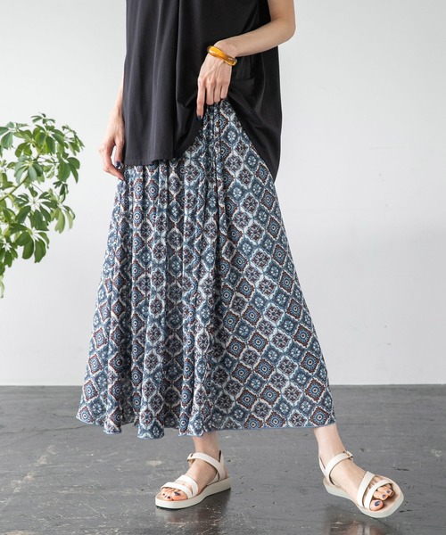 GLOBAL WORK（グローバルワーク）の「エアリーボイルフレアスカート/260824（スカート・レディース・ダークグレー/レッド系その他4/その他/オフホワイト/グリーン系その他7/その他1/ブルー系その他2/ライトグリーン/ライトベージュ・FREE）」の6枚目の写真