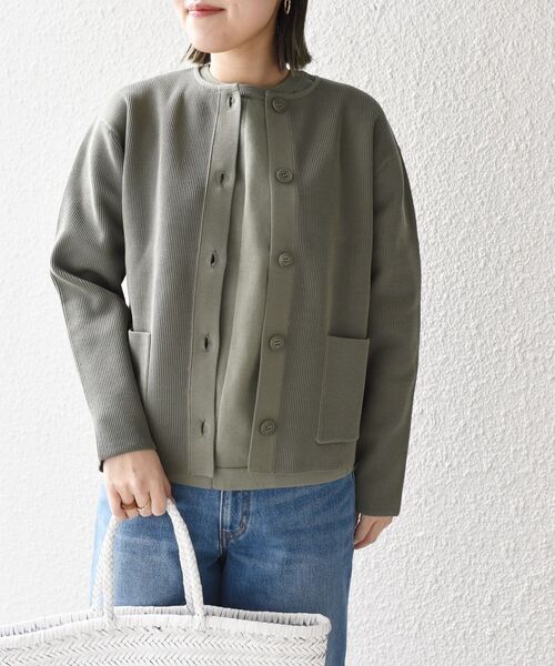 SHIPS Days(シップスデイズ)の「SHIPS Days:クルーネックカーディガン◇(カーディガン/ボレロ・レディース・オフホワイト/グリーン/ネイビー・ONE SIZE)」の11枚目の写真