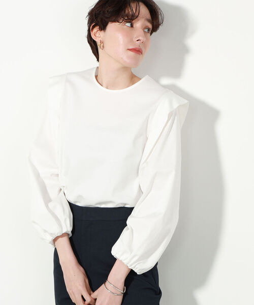 NOLLEY’S(ノーリーズ)の「ポンチ肩タックプルオーバーカットソー(Tシャツ/カットソー・レディース・ブラック/オフホワイト/キャメル・38)」の6枚目の写真
