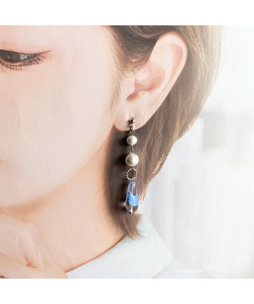 tone(トーン)の「【-lensa-】ドロップビーズでカジュアルピアス(クリアブルー)(MA)(ピアス(両耳用)・レディース・ブルー・FREE)」の6枚目の写真