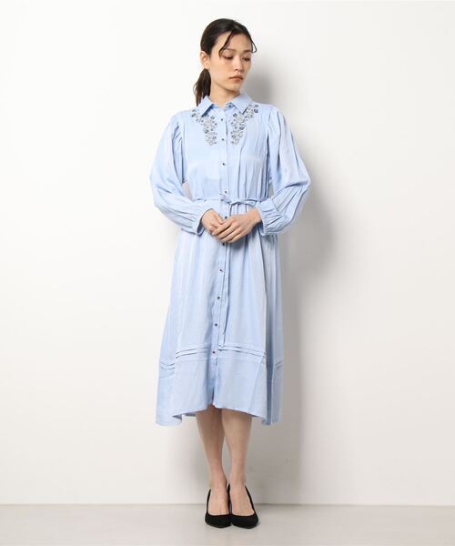 axes femme（アクシーズファム）の「花刺繍ボリューム袖シャツOP