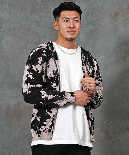 BLACK by VANQUISH(ブラックバイバンキッシュ)の「タイダイZIPパーカー(パーカー・メンズ・ブラック・M/L/XL)」の2枚目の写真