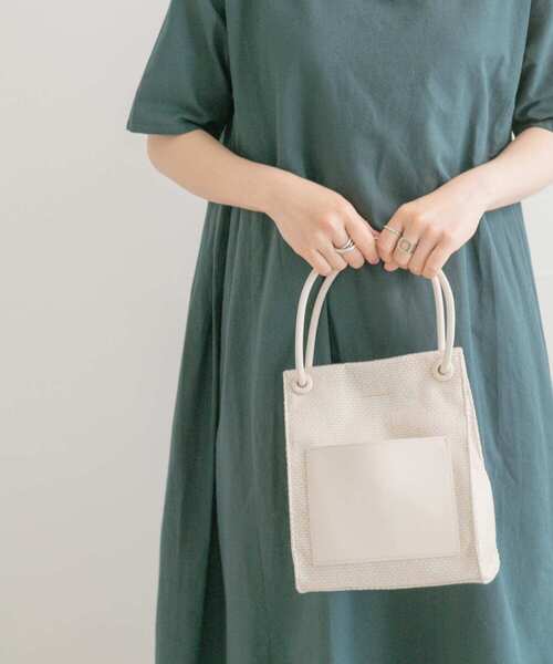 ITEMS URBANRESEARCH(アイテムズ アーバンリサーチ)の「ザツザイ2WAYミニトート(ショルダーバッグ・レディース・オフホワイト/チャコールグレー/ベージュ・-)」の2枚目の写真