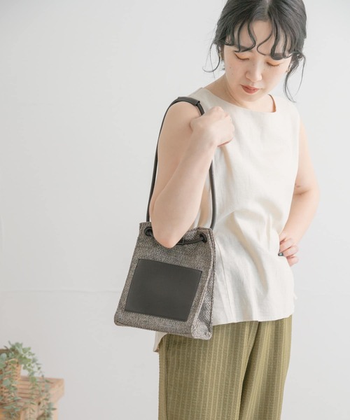 ITEMS URBANRESEARCH(アイテムズ アーバンリサーチ)の「ザツザイ2WAYミニトート(ショルダーバッグ・レディース・オフホワイト/チャコールグレー/ベージュ・-)」の6枚目の写真