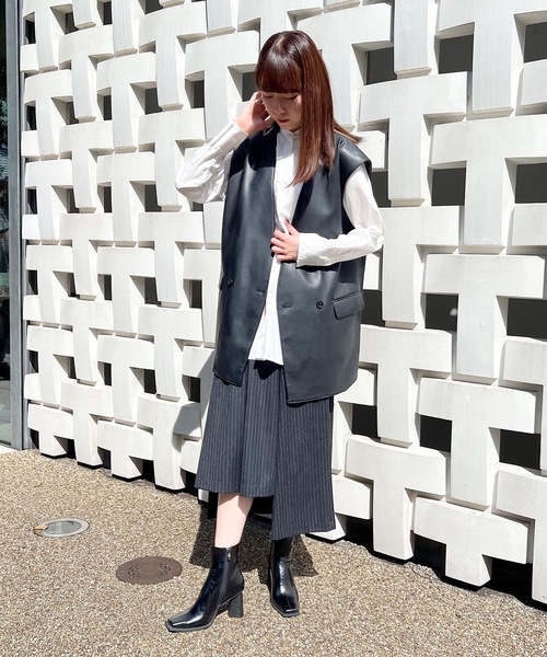 EVOL(イーボル)の「【EVOL】ウッドヒールスクエアブーツ IT9882(ブーツ・レディース・ブラック/ブラウン/アイボリー/モカ/ブラック×ブラック・22.5cm/23.5cm/24.5cm/23.0cm/24.0cm/25.0cm/22.0cm)」の6枚目の写真