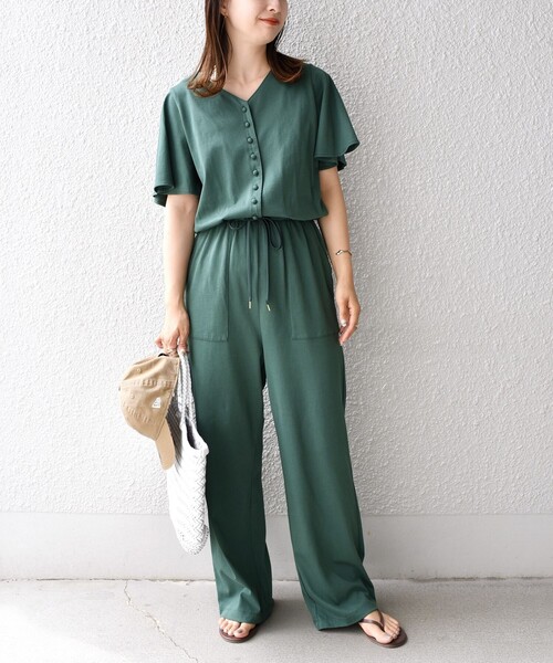 SHIPS(シップス)の「*フロントボタンVネックサロペット◇(つなぎ/オールインワン・レディース・チャコールグレー/グリーン/ライム/ダークブルー・SMALL/MEDIUM)」の3枚目の写真