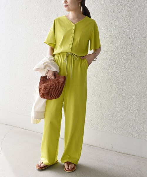 SHIPS(シップス)の「*フロントボタンVネックサロペット◇(つなぎ/オールインワン・レディース・チャコールグレー/グリーン/ライム/ダークブルー・SMALL/MEDIUM)」の12枚目の写真