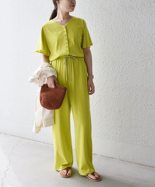 SHIPS(シップス)の「*フロントボタンVネックサロペット◇(つなぎ/オールインワン・レディース・チャコールグレー/グリーン/ライム/ダークブルー・SMALL/MEDIUM)」の16枚目の写真