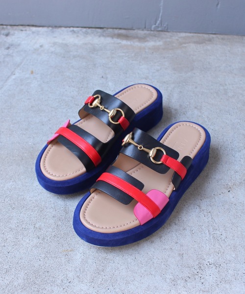 Uncut Bound(アンカットバウンド)の「ANNAISHA(アンナイシャ) VIDI サンダル(サンダル・レディース・ブラック/カーキ・36/35)」の1枚目の写真