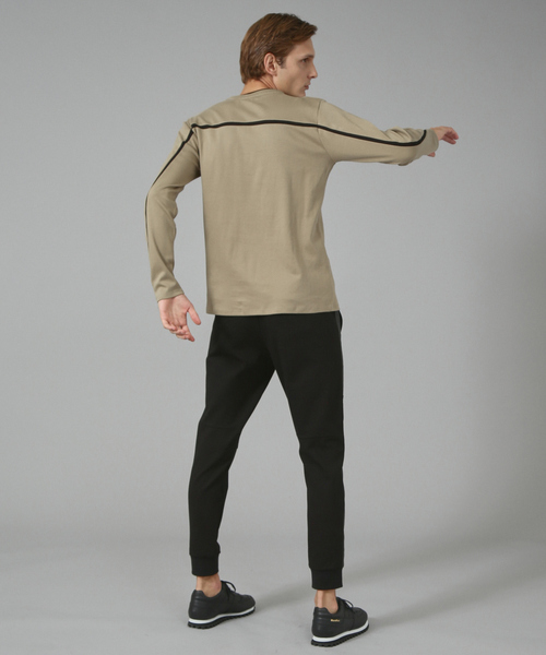5351 POUR LES HOMMES(ゴーサンゴーイチプールオム)の「バックラインロングスリーブTシャツ(Tシャツ/カットソー・メンズ・ホワイト/ブラック/カーキ・44/46/48/50)」の17枚目の写真