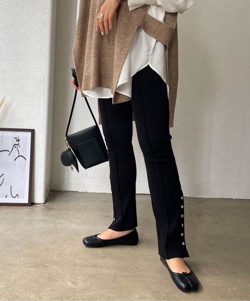 Shelly island（シェリーアイランド）の「サイドボタンリブパンツ（レギンス/スパッツ・レディース・ブラック・FREE）」の3枚目の写真