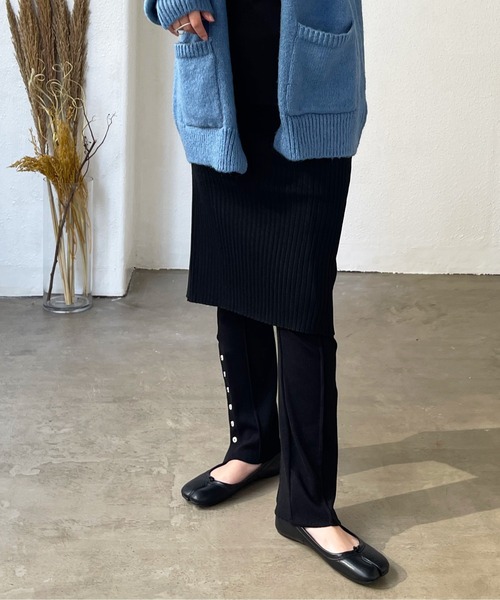 Shelly island（シェリーアイランド）の「サイドボタンリブパンツ（レギンス/スパッツ・レディース・ブラック・FREE）」の4枚目の写真