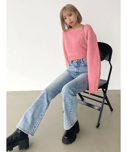 EMODA（エモダ）の「セミフィットフレアハイウエストジーンズ（デニムパンツ・レディース・ライトブルー/ブラック・SMALL/MEDIUM/X-SMALL）」の13枚目の写真