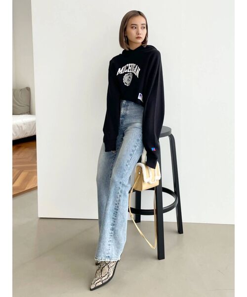 EMODA（エモダ）の「セミフィットフレアハイウエストジーンズ（デニムパンツ・レディース・ライトブルー/ブラック・SMALL/MEDIUM/X-SMALL）」の6枚目の写真