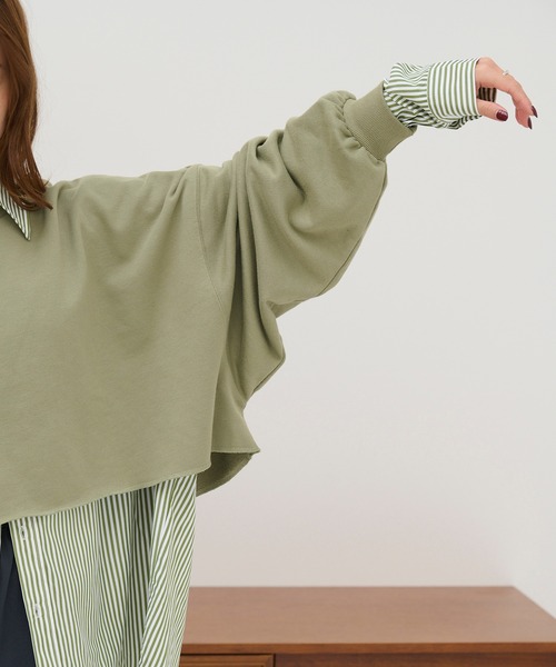 HANNE(アン)の「クロップド丈ボリュームスリーブスウェット/プルオーバー(ニット/セーター・レディース・グレー/ブラック/グリーン・フリー)」の7枚目の写真