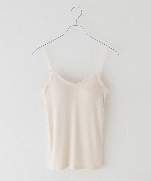 SLOBE IENA（スローブイエナ）の「パット付きレースキャミ（キャミソール・レディース・ブラック/アイボリー・FREE）」の12枚目の写真