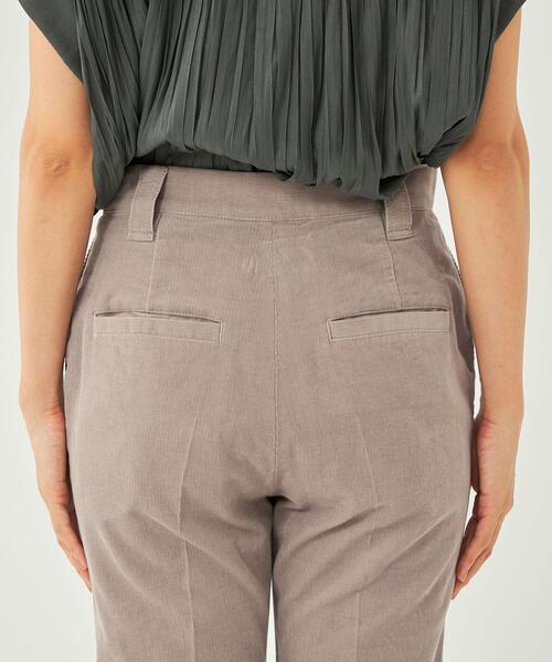 green label relaxing（グリーンレーベルリラクシング）の「コーデュロイ テーパード パンツ（その他パンツ・レディース・ライトグレー/ダークグレー/モカ/ライトピンク・40/38/36/34）」の11枚目の写真