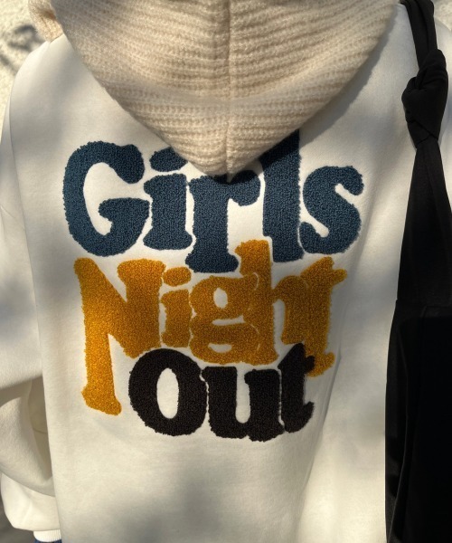 nemne store（ネンネストア）の「【低身長用サイズあり】裏起毛アソート刺繍・プリントスウェット（スウェット・レディース・ネイビー/オフホワイト/グリーン/オートミール/ホワイト系その他/グレー系その他・SMALL/MEDIUM）」の11枚目の写真