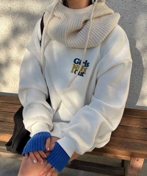 nemne store（ネンネストア）の「【低身長用サイズあり】裏起毛アソート刺繍・プリントスウェット（スウェット・レディース・ネイビー/オフホワイト/グリーン/オートミール/ホワイト系その他/グレー系その他・SMALL/MEDIUM）」の14枚目の写真