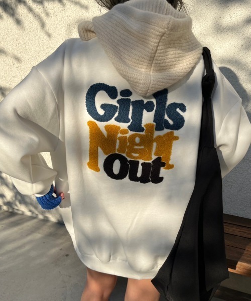 nemne store（ネンネストア）の「【低身長用サイズあり】裏起毛アソート刺繍・プリントスウェット（スウェット・レディース・ネイビー/オフホワイト/グリーン/オートミール/ホワイト系その他/グレー系その他・SMALL/MEDIUM）」の8枚目の写真