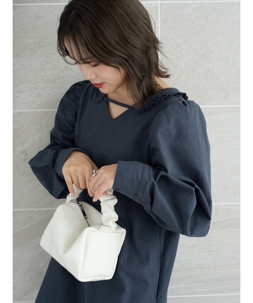 JUMELLE（ジュメロ）の「くしゅハンドルバッグ（ハンドバッグ・レディース・ホワイト/グリーン・FREE）」の2枚目の写真