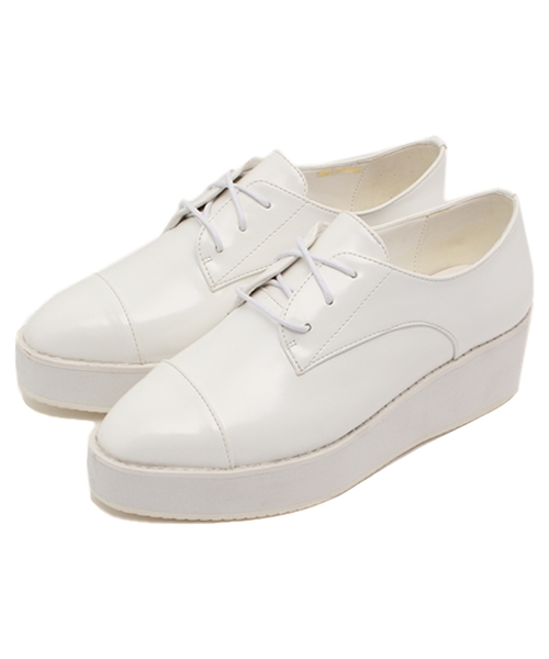 WHO'S WHO gallery（フーズフーギャラリー）の「厚底オックスフォード（その他シューズ・レディース・ブラック/ホワイト・23.5cm/24/23）」の2枚目の写真