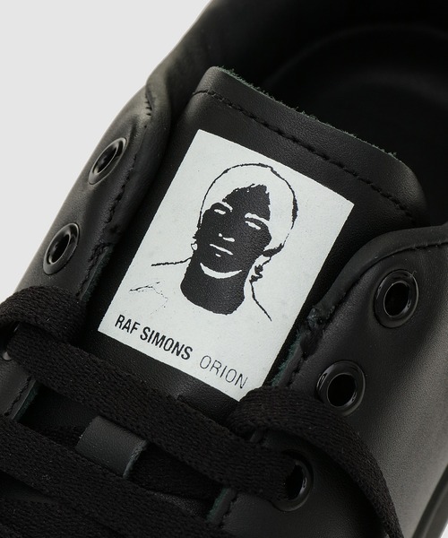 RAF SIMONS (RUNNER)（ラフシモンズランナー）の「ORION BRUSHED BLACK（スニーカー・メンズ・ブラック・40/41/42/43）」の2枚目の写真