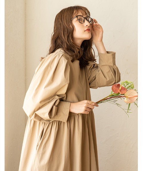 chocomee(チョコミー)の「puff sleeve one-piece/パフスリーブワンピース(ワンピース・レディース・ベージュ/ブラック・FREE)」の8枚目の写真