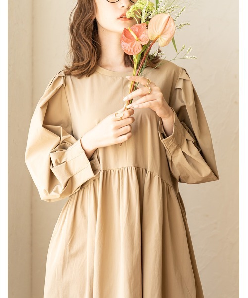 chocomee(チョコミー)の「puff sleeve one-piece/パフスリーブワンピース(ワンピース・レディース・ベージュ/ブラック・FREE)」の11枚目の写真