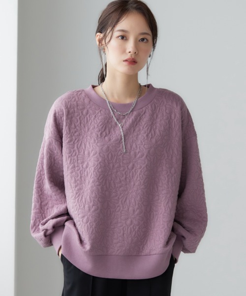 miclat（ミクラ）の「大きいサイズ　花柄キルトジャガードプルオーバー　miclat（スウェット・レディース・ネイビー/ベージュ系/ピンク・LL/3L/4L/5L/L）」の9枚目の写真