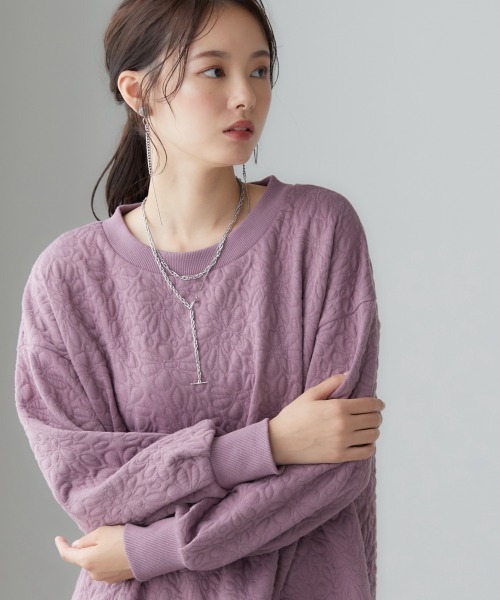 miclat（ミクラ）の「大きいサイズ　花柄キルトジャガードプルオーバー　miclat（スウェット・レディース・ネイビー/ベージュ系/ピンク・LL/3L/4L/5L/L）」の8枚目の写真