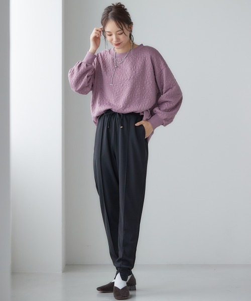 miclat（ミクラ）の「大きいサイズ　花柄キルトジャガードプルオーバー　miclat（スウェット・レディース・ネイビー/ベージュ系/ピンク・LL/3L/4L/5L/L）」の10枚目の写真