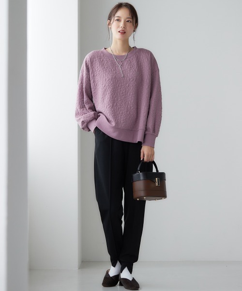 miclat（ミクラ）の「大きいサイズ　花柄キルトジャガードプルオーバー　miclat（スウェット・レディース・ネイビー/ベージュ系/ピンク・LL/3L/4L/5L/L）」の11枚目の写真