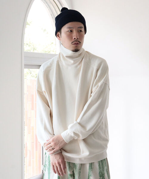 MONITALY(モニタリー)の「Monitaly / タートルネック スウェットシャツ(スウェット・メンズ・ナチュラル/イエロー/オレンジ・LARGE/MEDIUM)」の22枚目の写真