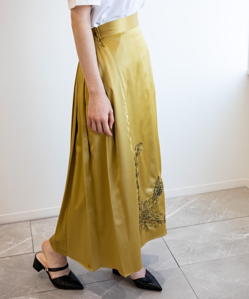 aimoha(アイモハ)の「aimohaオリジナル刺繍スリットプリーツスカート(スカート・レディース・ライトブルー/ベージュ/ゴールド/グレー/グリーン/ブラック・MEDIUM/LARGE/X-LARGE)」の6枚目の写真