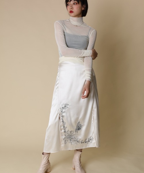 aimoha(アイモハ)の「aimohaオリジナル刺繍スリットプリーツスカート(スカート・レディース・ライトブルー/ベージュ/ゴールド/グレー/グリーン/ブラック・MEDIUM/LARGE/X-LARGE)」の17枚目の写真