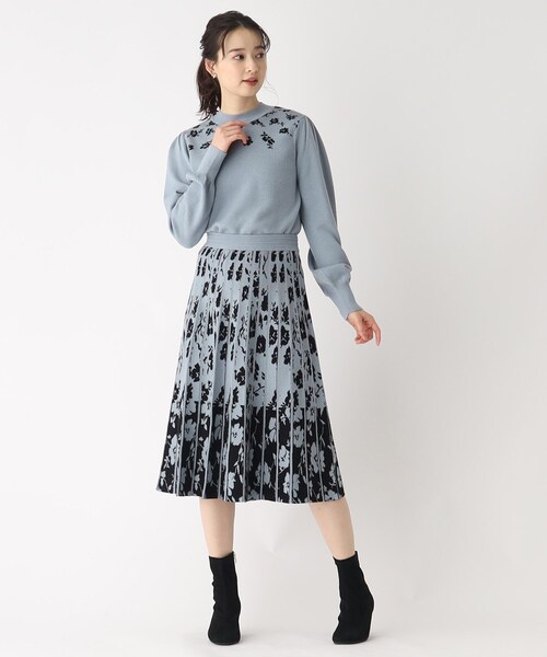 index（インデックス）の「◇フラワージャカード ニットアップ