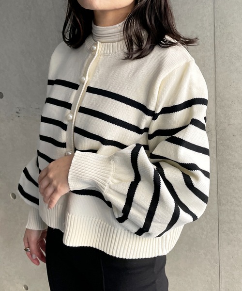 Meli rich（メリーリッチ）の「パールボタンボーダーニットカーディガン（カーディガン/ボレロ・レディース・イエロー/ブラック/アイボリー・FREE）」の8枚目の写真